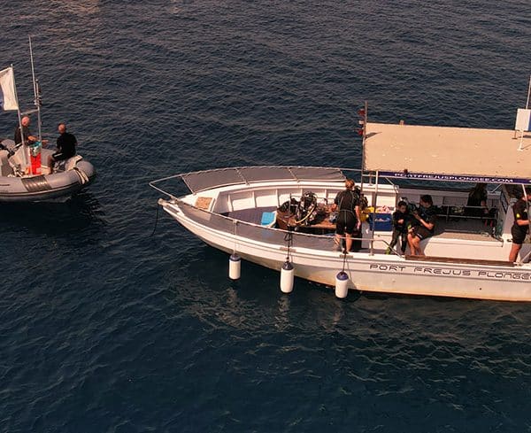 Les bateaux - Port Fréjus Plongée